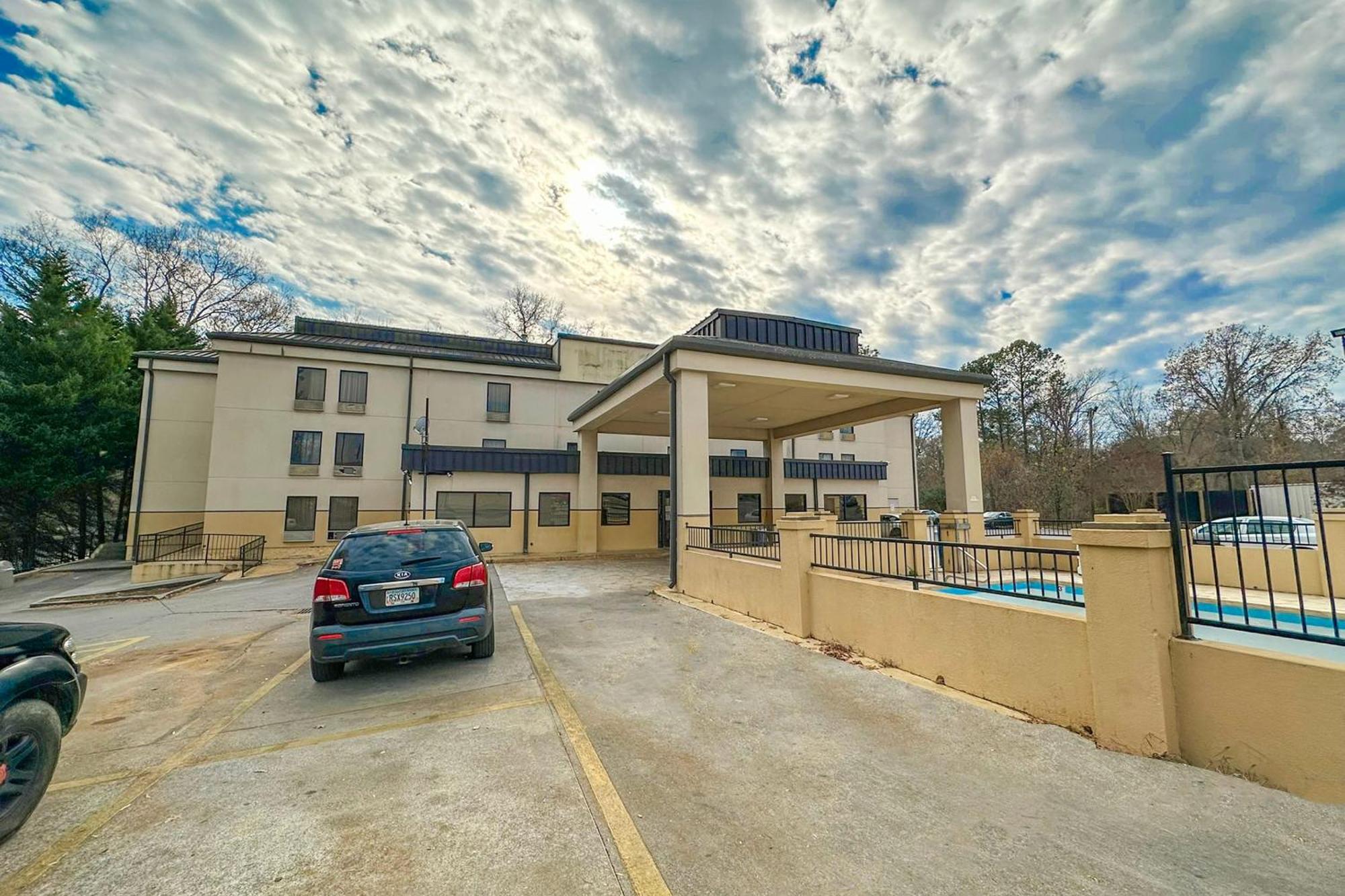 Oyo Hotel Rome West Ga Exterior foto